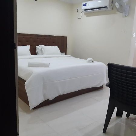 Hotel CNR Residency Madanapalle Exterior foto