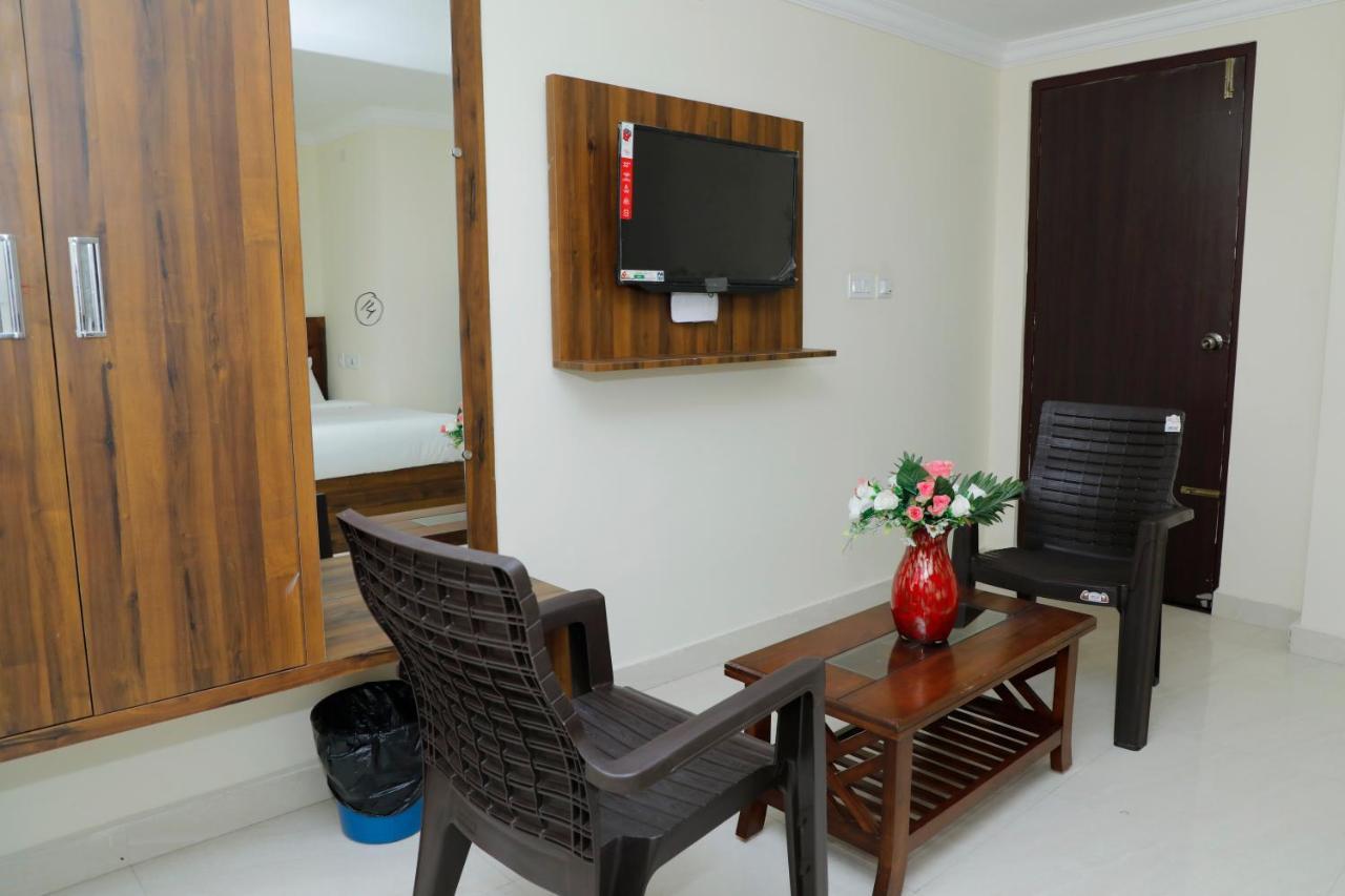 Hotel CNR Residency Madanapalle Exterior foto