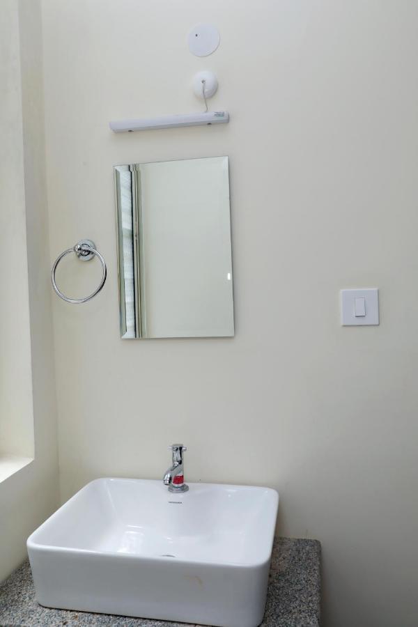 Hotel CNR Residency Madanapalle Exterior foto