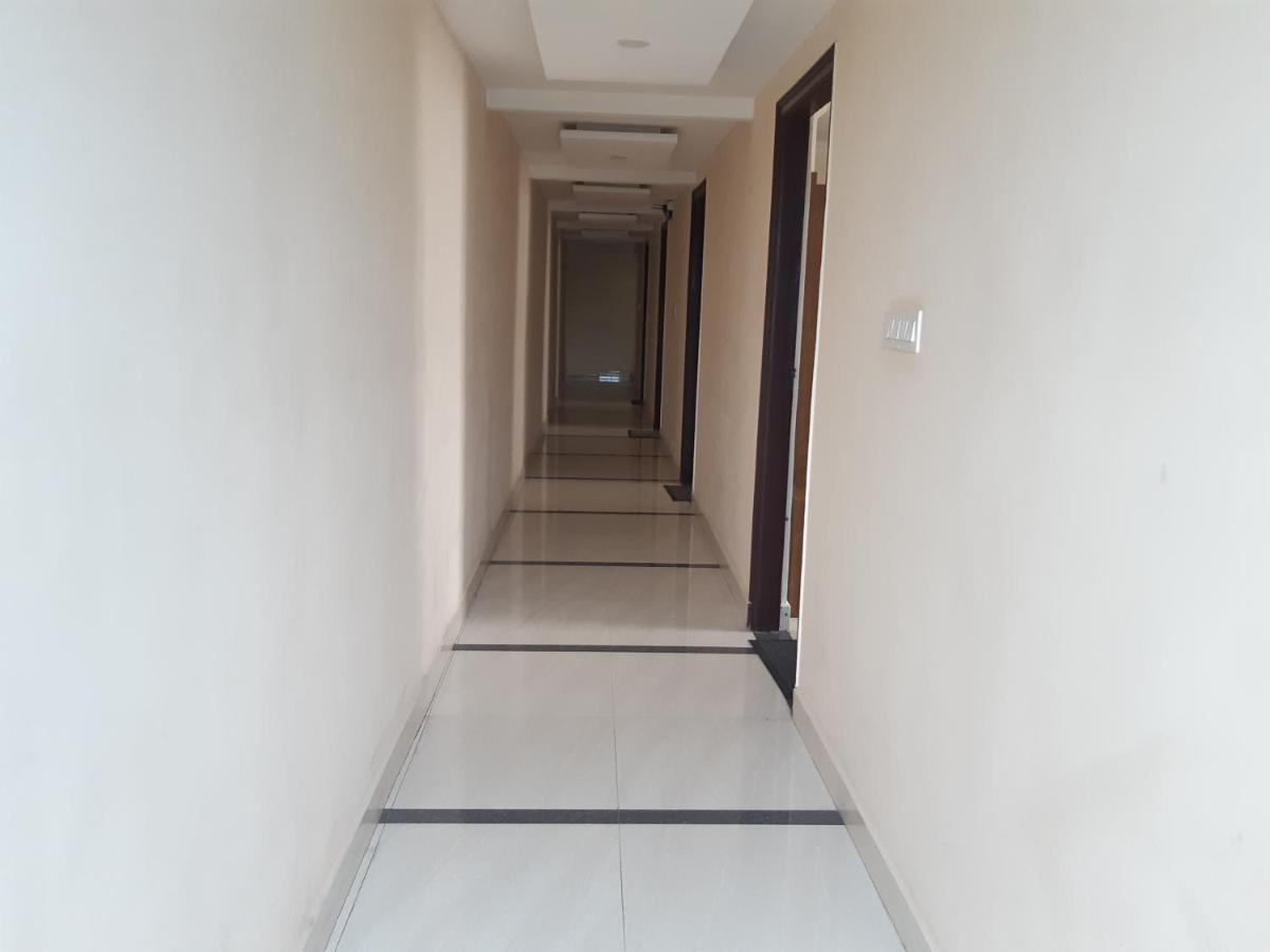 Hotel CNR Residency Madanapalle Exterior foto